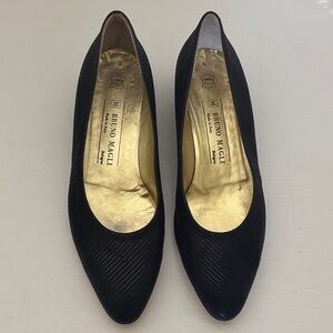 Bruno Magli Navy Textured Heels